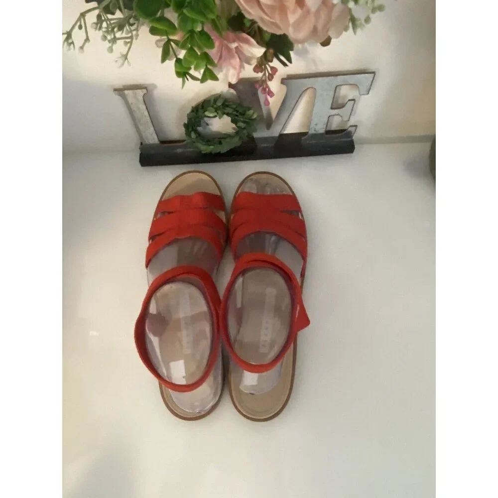 Vintage Perry Ellis Stretchy Red Women’s‎ Strappy Sandal Flat Gladiator Size 9B